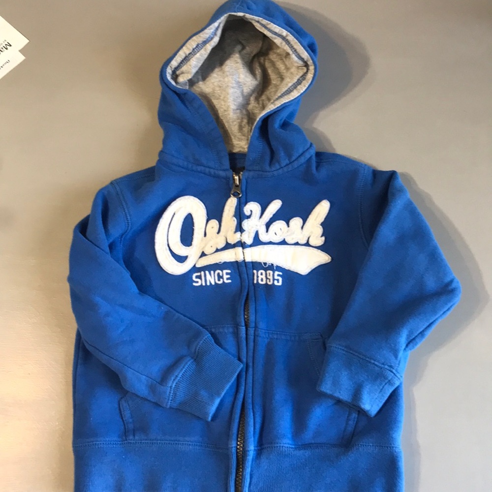 Cute Oshkosh blue sweatshirt 4T